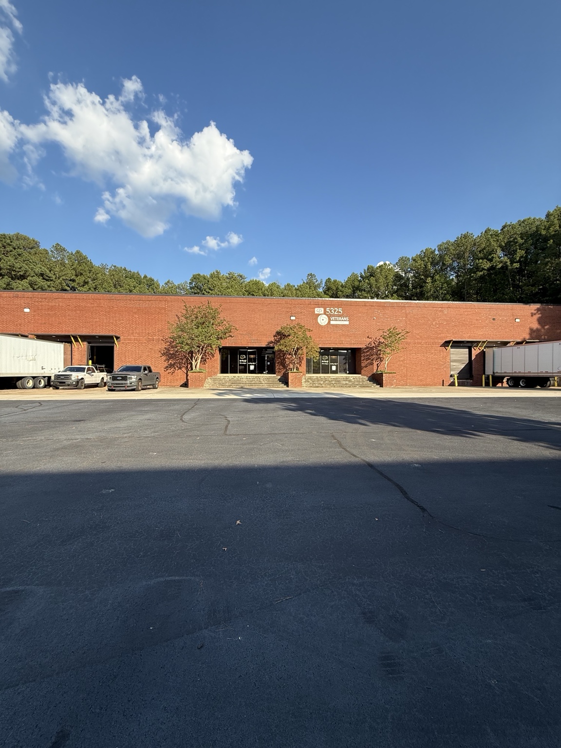Atlanta warehouse loading dock at Logistics & Moore